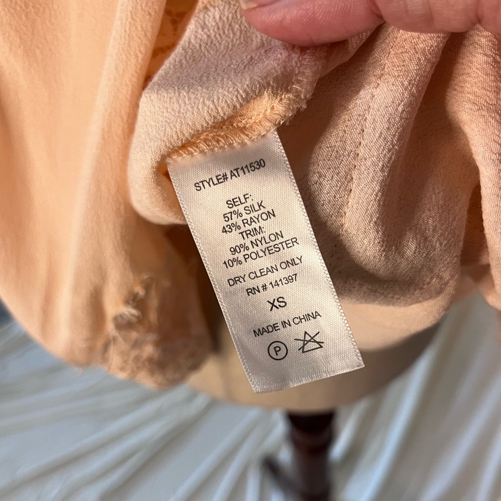 Astr the Label Silk Blend Off-Shoulder Top with Lace Trim - Picture 5 of 5